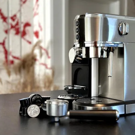 Spacious Cosy With Pool And Parking *