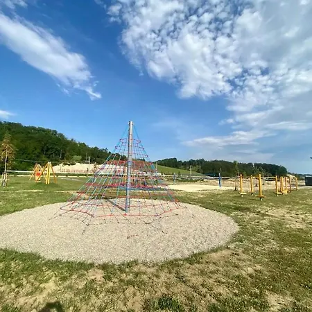 Spacious Cosy With Pool And Parking * Pesnica pri Mariboru