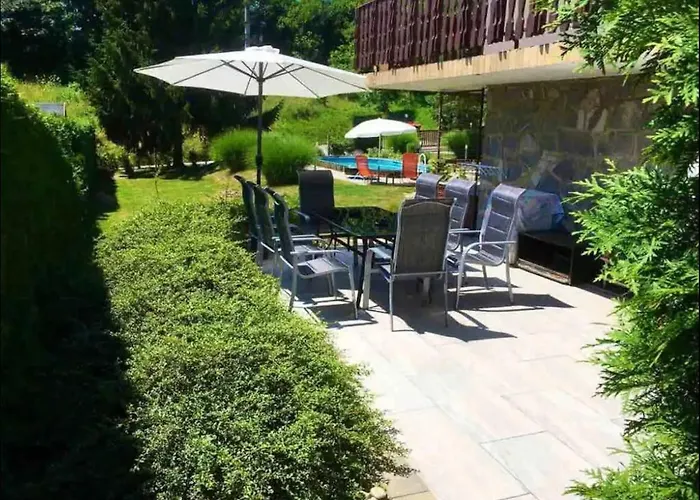 Spacious Cosy With Pool And Parking Apartamento